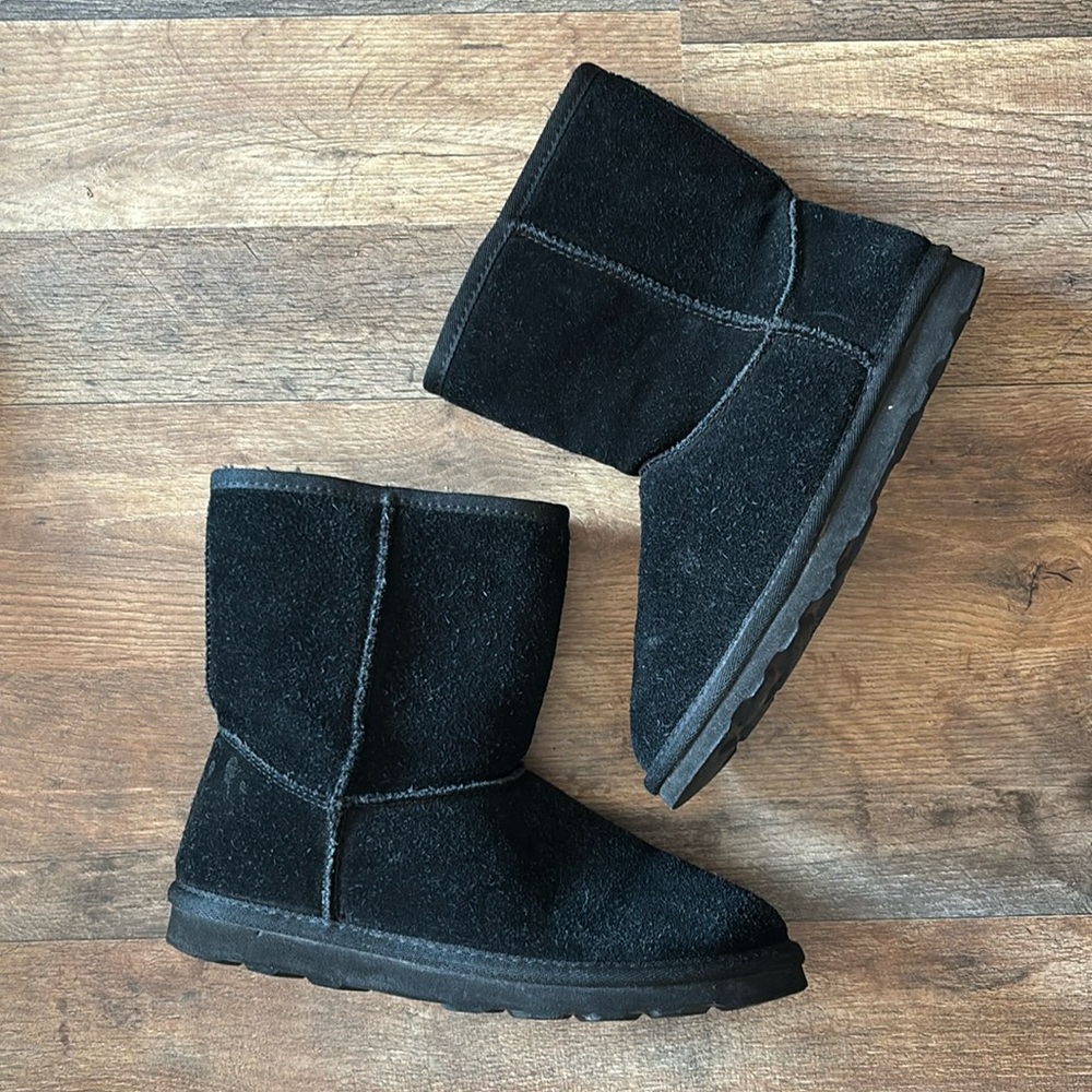 Time and Tru Black Winter Casual Boots